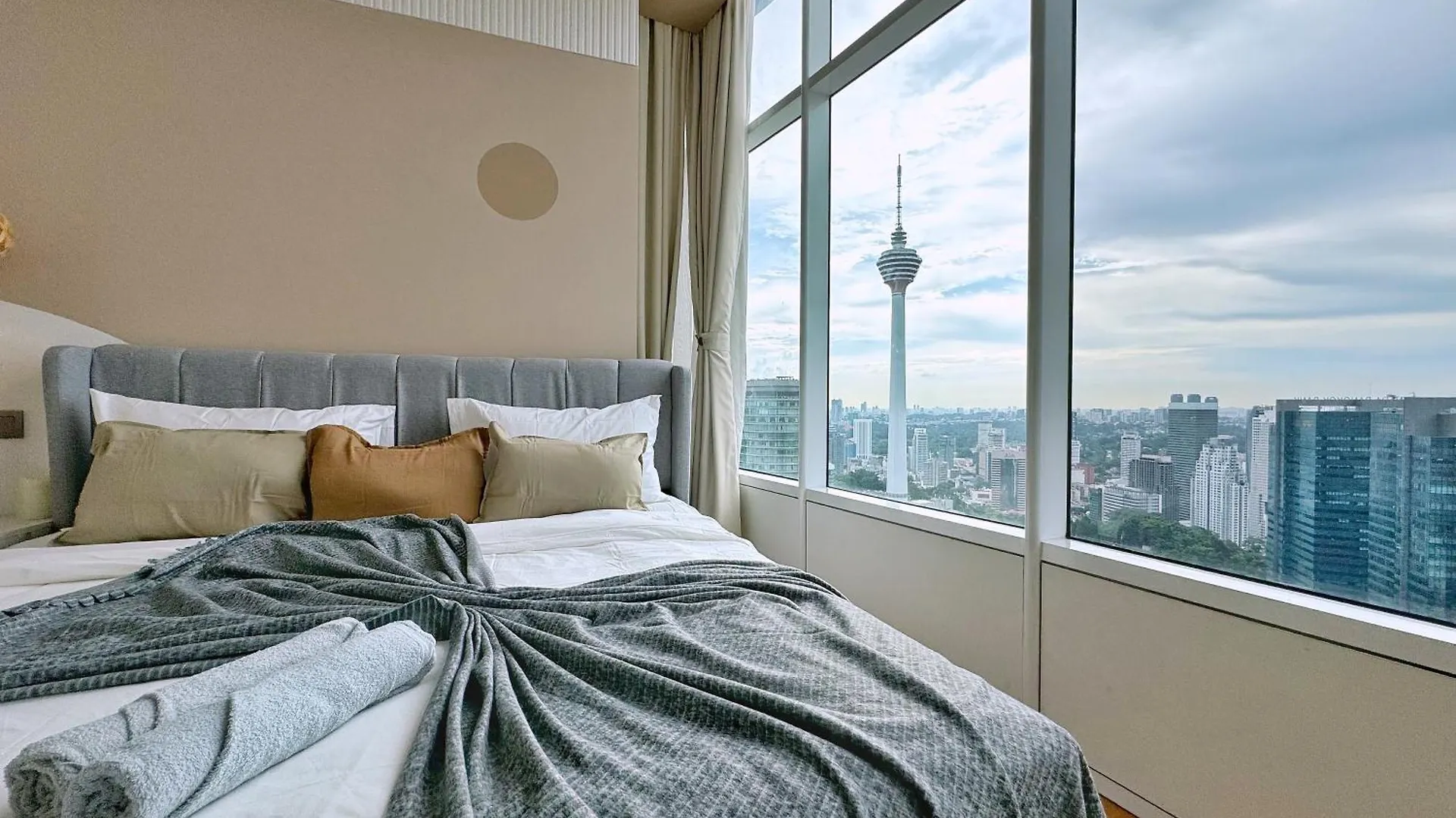 Sky Suites Upper 3Br Suite At Klcc Kuala Lumpur